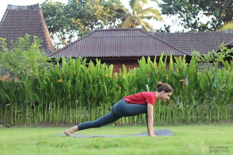 Yoga Poses for Beginners: Low Lunge