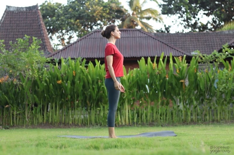 Yoga Poses for Beginners: Mountain Pose