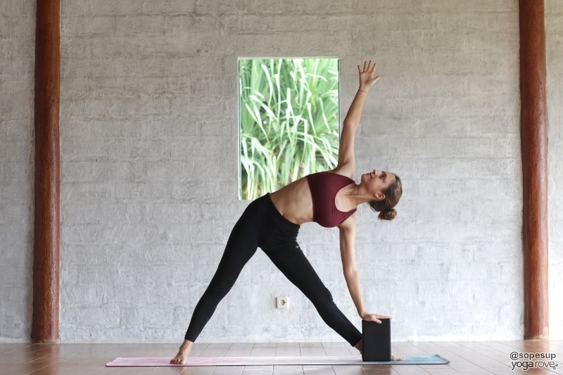 How to use yoga blocks: Triangle Pose