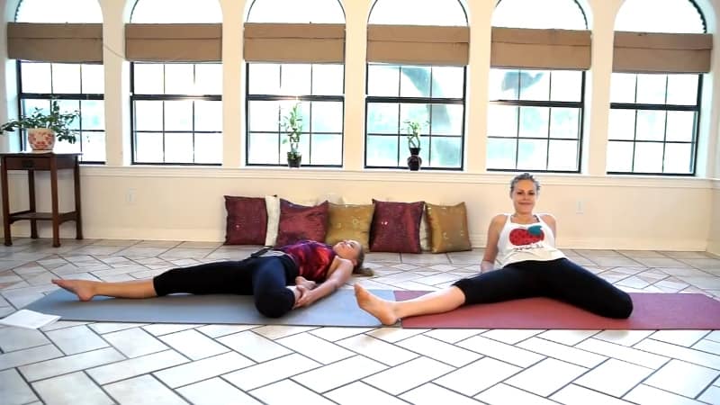 side stretch lean back example