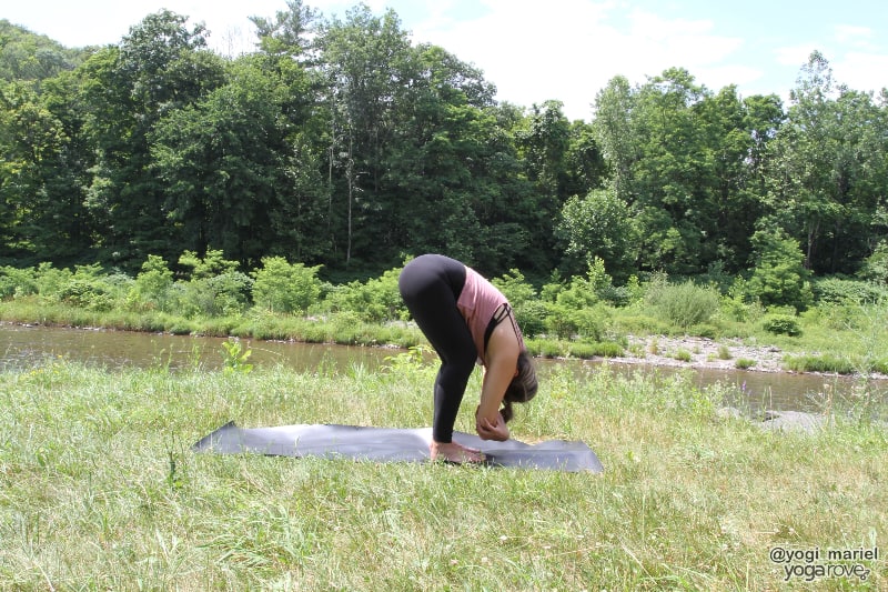 yogi practicing ragdoll pose