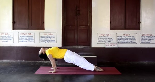 yoga teacher teaching savanda yoga