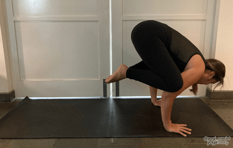 Wrist Pain in Yoga: Do's and Don'ts - Yoga Rove